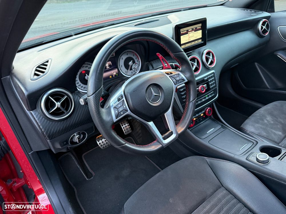 Mercedes-Benz A 200 d AMG Line - 9