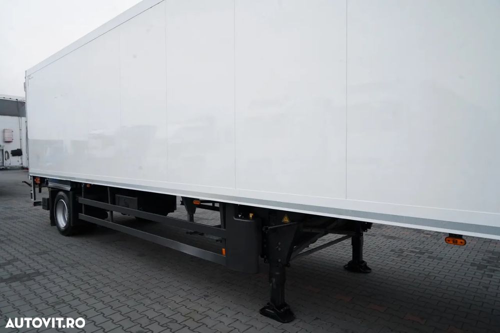 Schmitz Cargobull REFRIGERAT / THERMO KING SLX SPECTRUM / 1 axă / 11,3 M / MULTIMEMBRU / DHOLLANDIA LIFT / SAF - 9