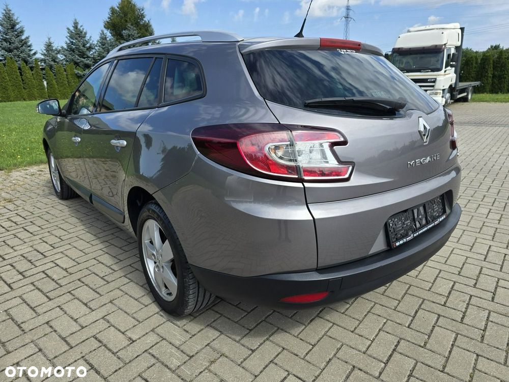 Renault Megane - 11