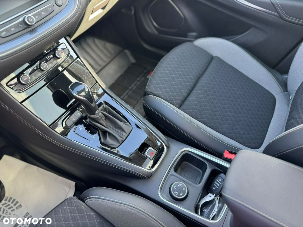 Opel Grandland X - 34