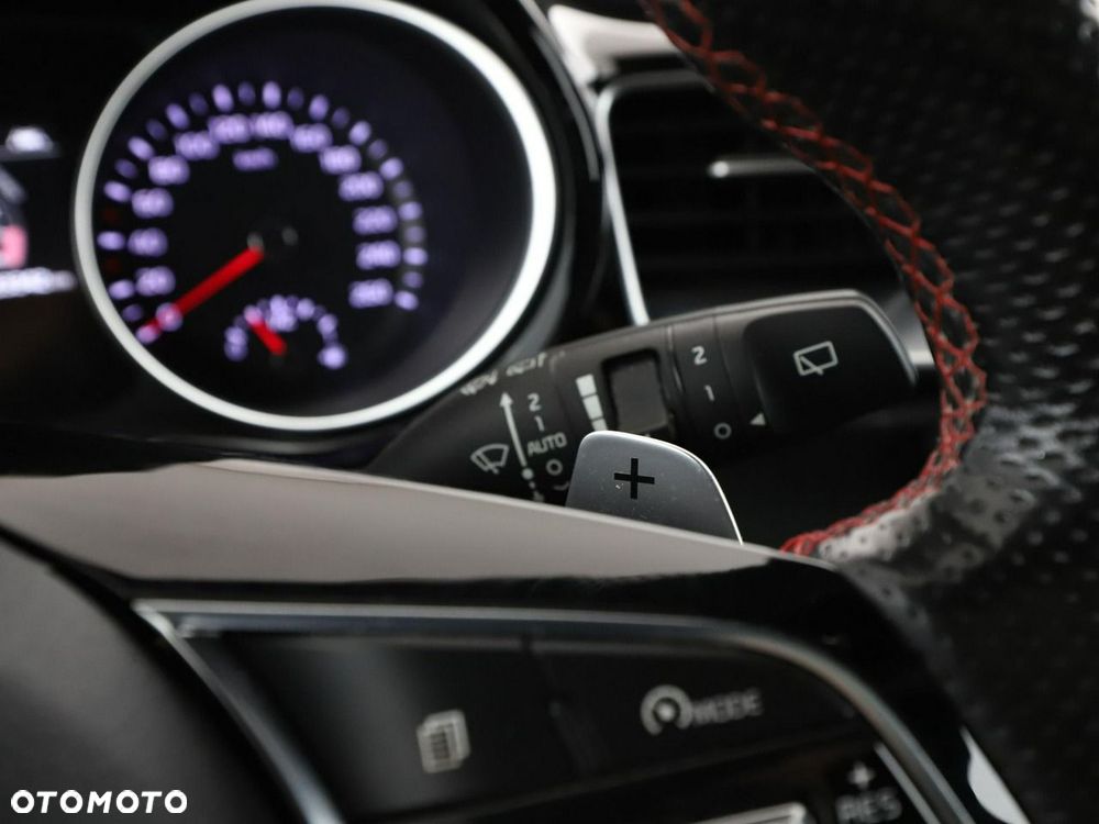 Kia ProCeed 1.6 T-GDI GT DCT - 34