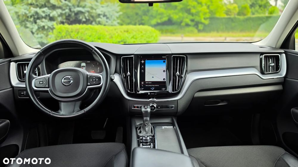 Volvo XC 60 D4 AWD Geartronic Momentum - 26