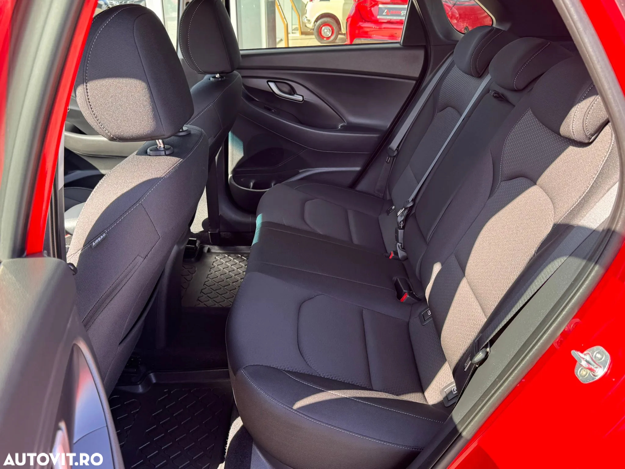 Hyundai i30 1.4 100CP 5DR M/T Comfort+ - 10