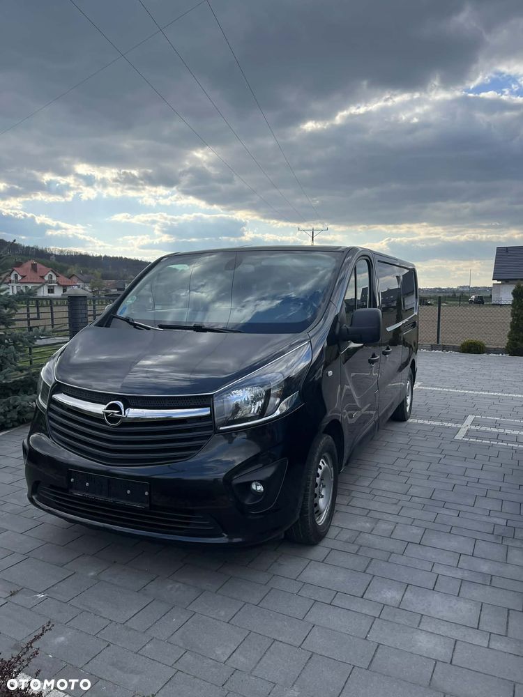 Opel Vivaro - 1
