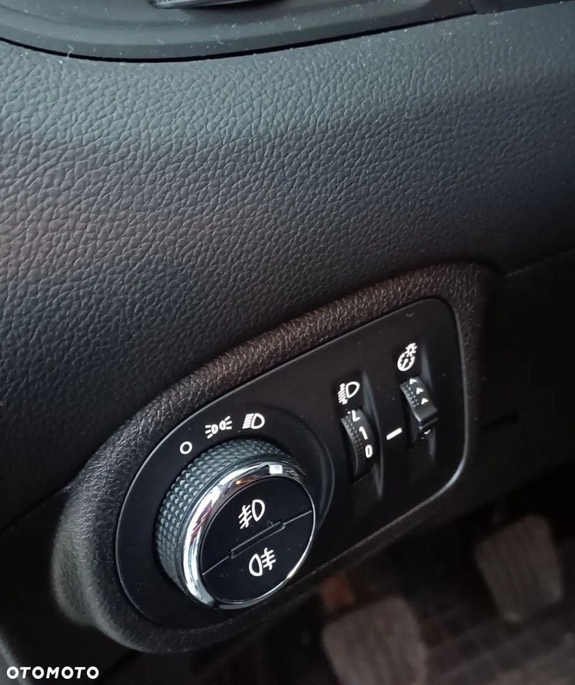 Peugeot 308 BlueHDi FAP 130 Stop & Start Style - 18