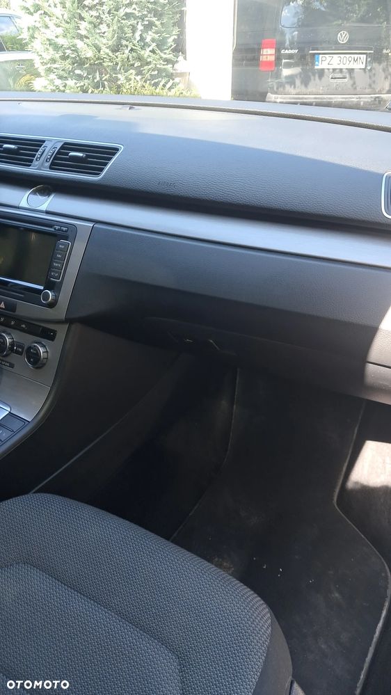 Volkswagen Passat 2.0 TDI Comfortline DSG - 15