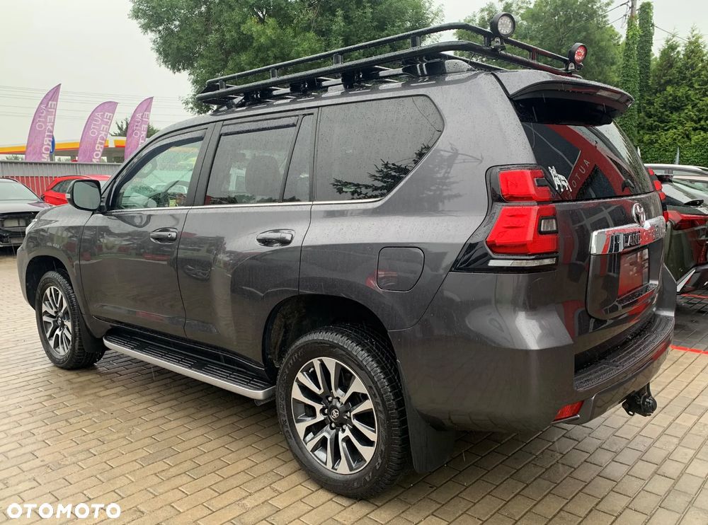 Toyota Land Cruiser LC 2.8 D-4D Prestige - 4