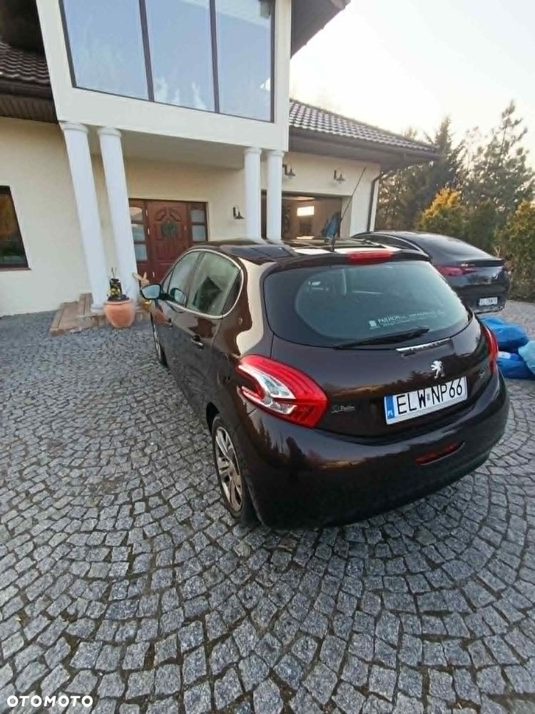 Peugeot 208 1.6 e-HDi Allure STT - 5