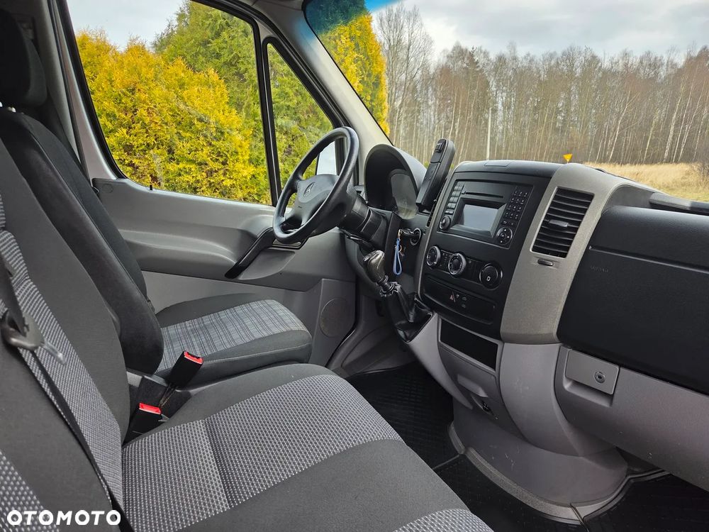 Mercedes-Benz Sprinter - 18