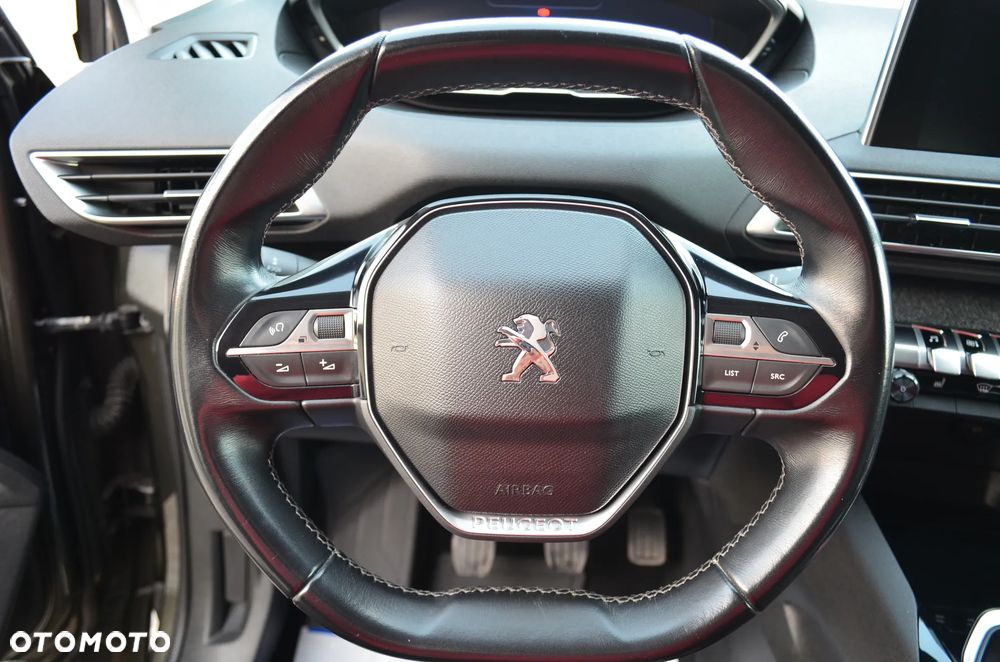 Peugeot 3008 - 24