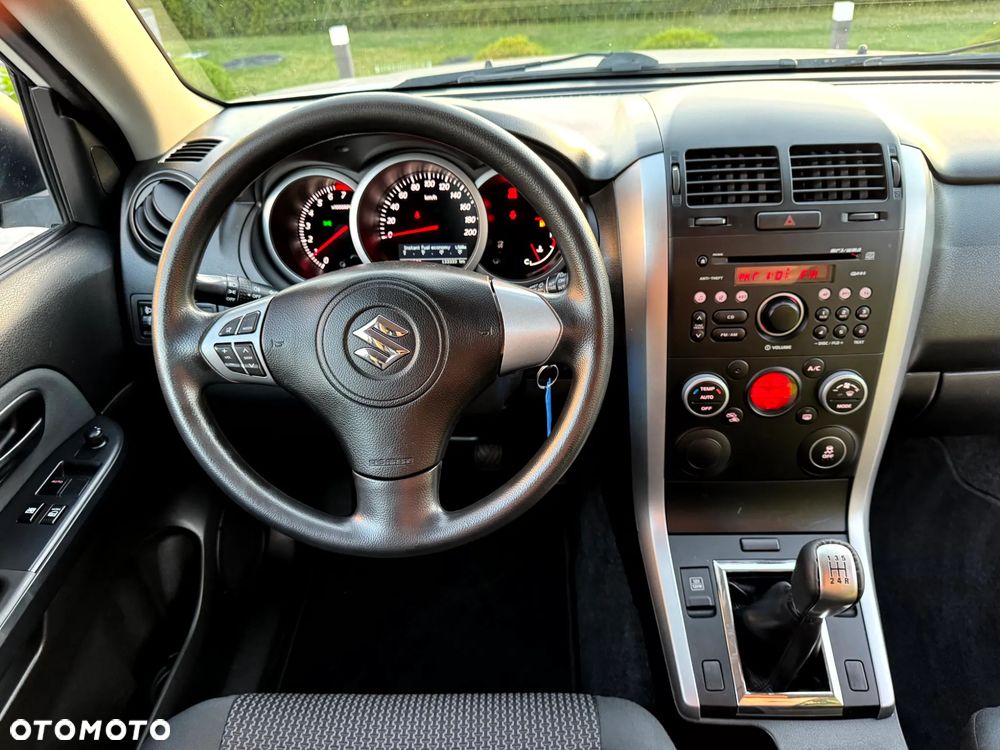 Suzuki Grand Vitara 1.6 Comfort - 8