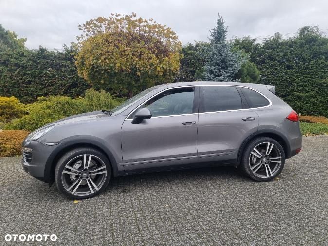 Porsche Cayenne - 3