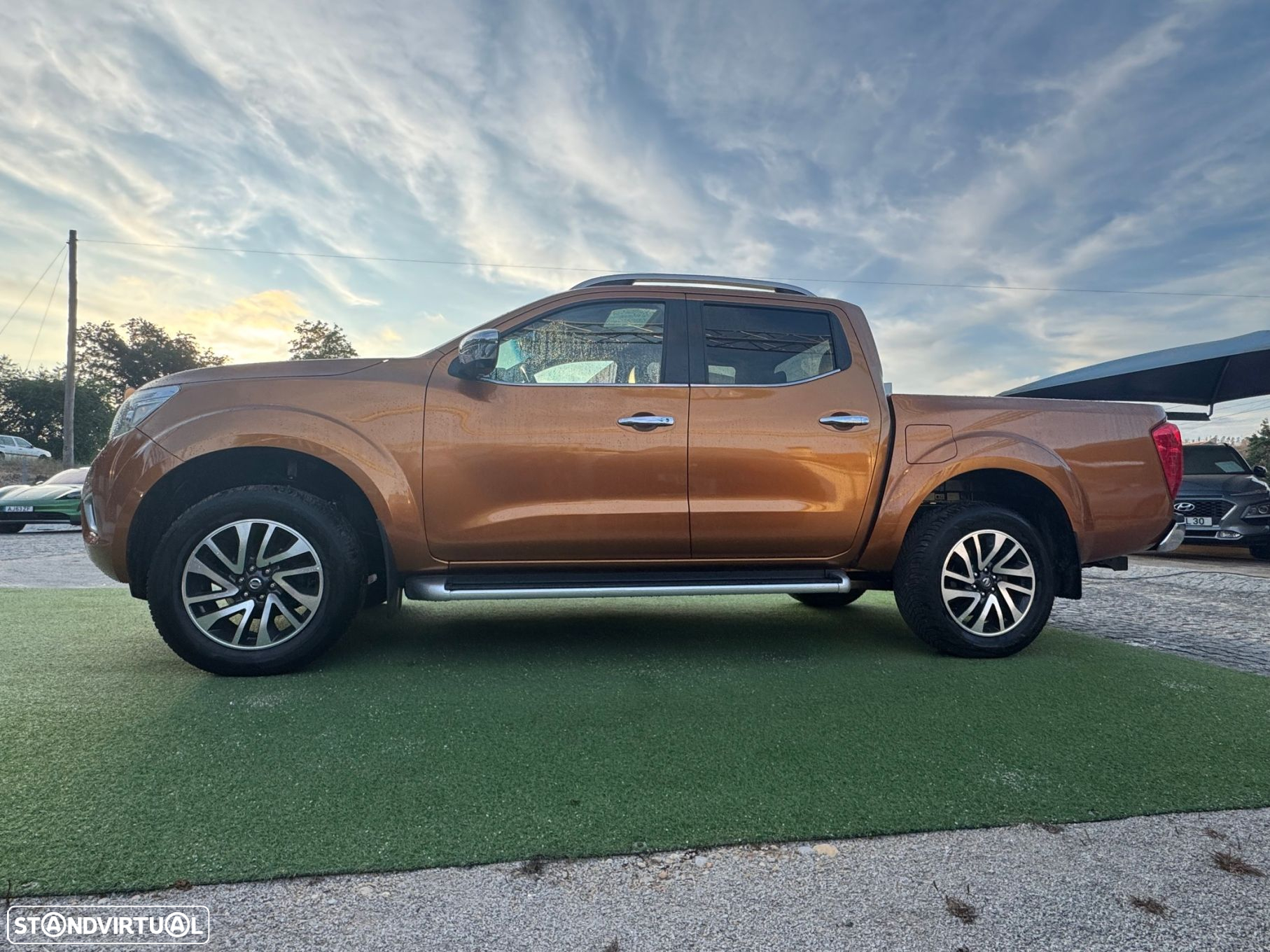 Nissan Navara 2.3 dCi CD 4WD Tekna - 2