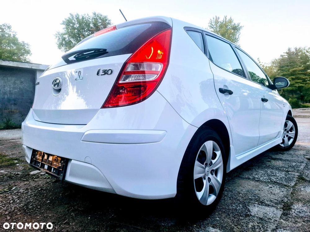 Hyundai i30 1.4 Blue Comfort - 22