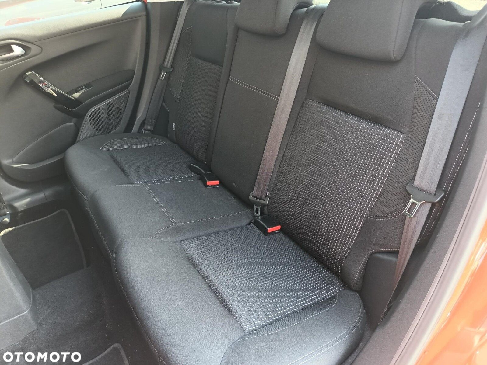 Peugeot 208 1.2 PureTech Allure S&S EAT6 - 14