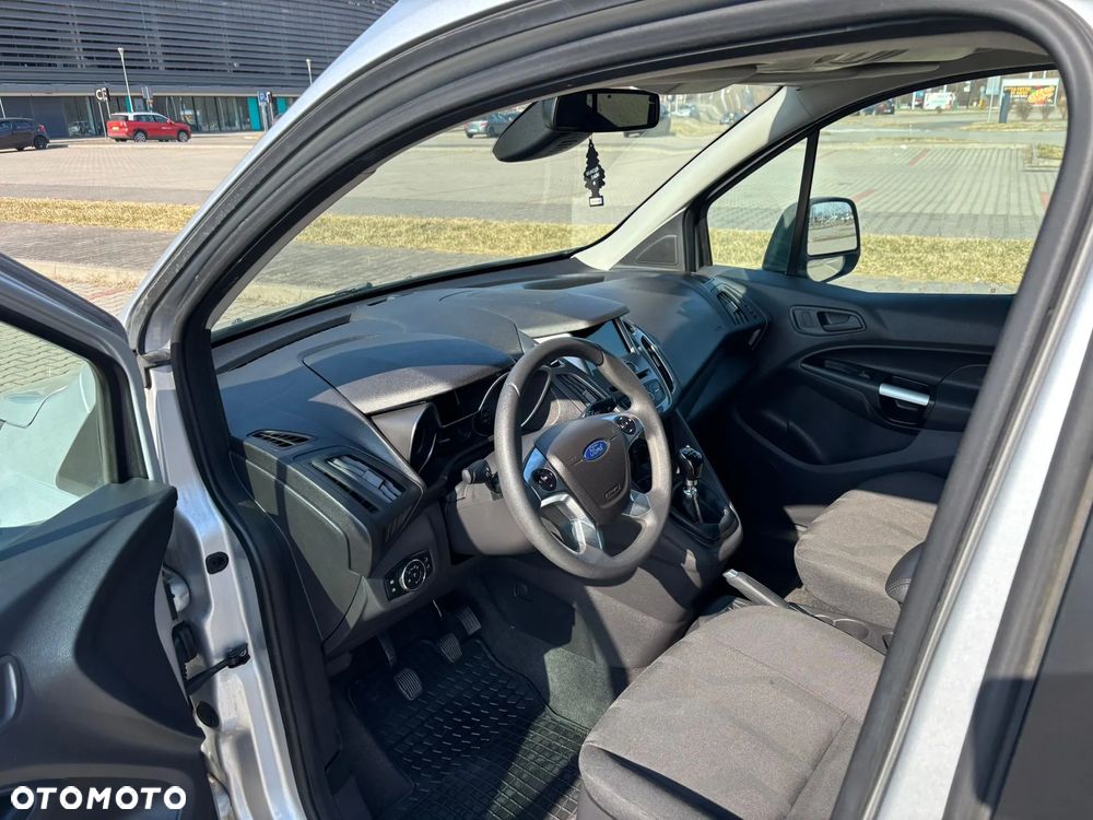 Ford Tourneo Connect Grand - 25