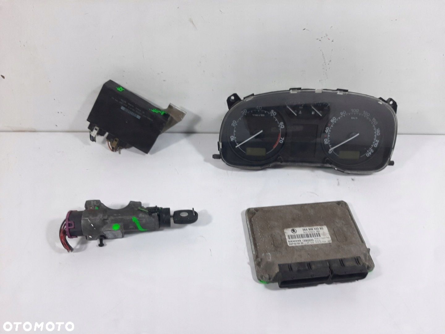 SKODA OCTAVIA I LIFT 1.6 8V 03R STEROWNIK SILNIKA ZESTAW 06A906033BG - 1