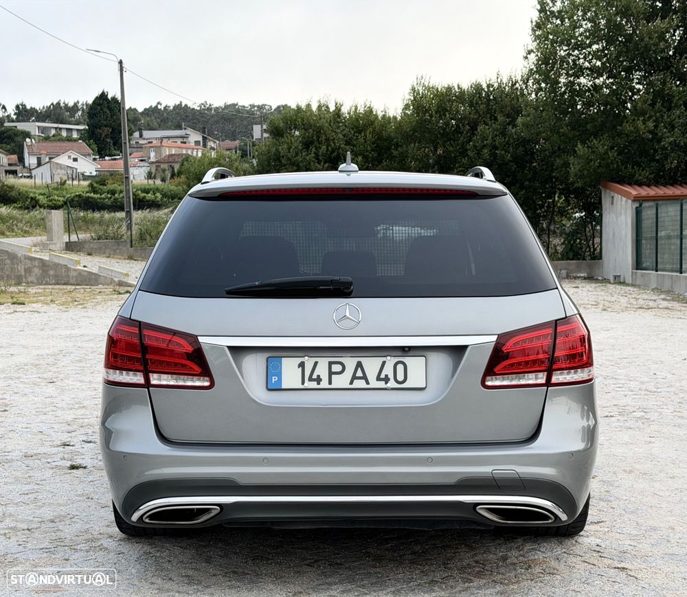 Mercedes-Benz E 300 Bluetec Hybrid Avantgarde - 12