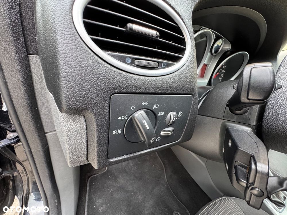 Ford Focus 1.6 TDCi Titanium - 12