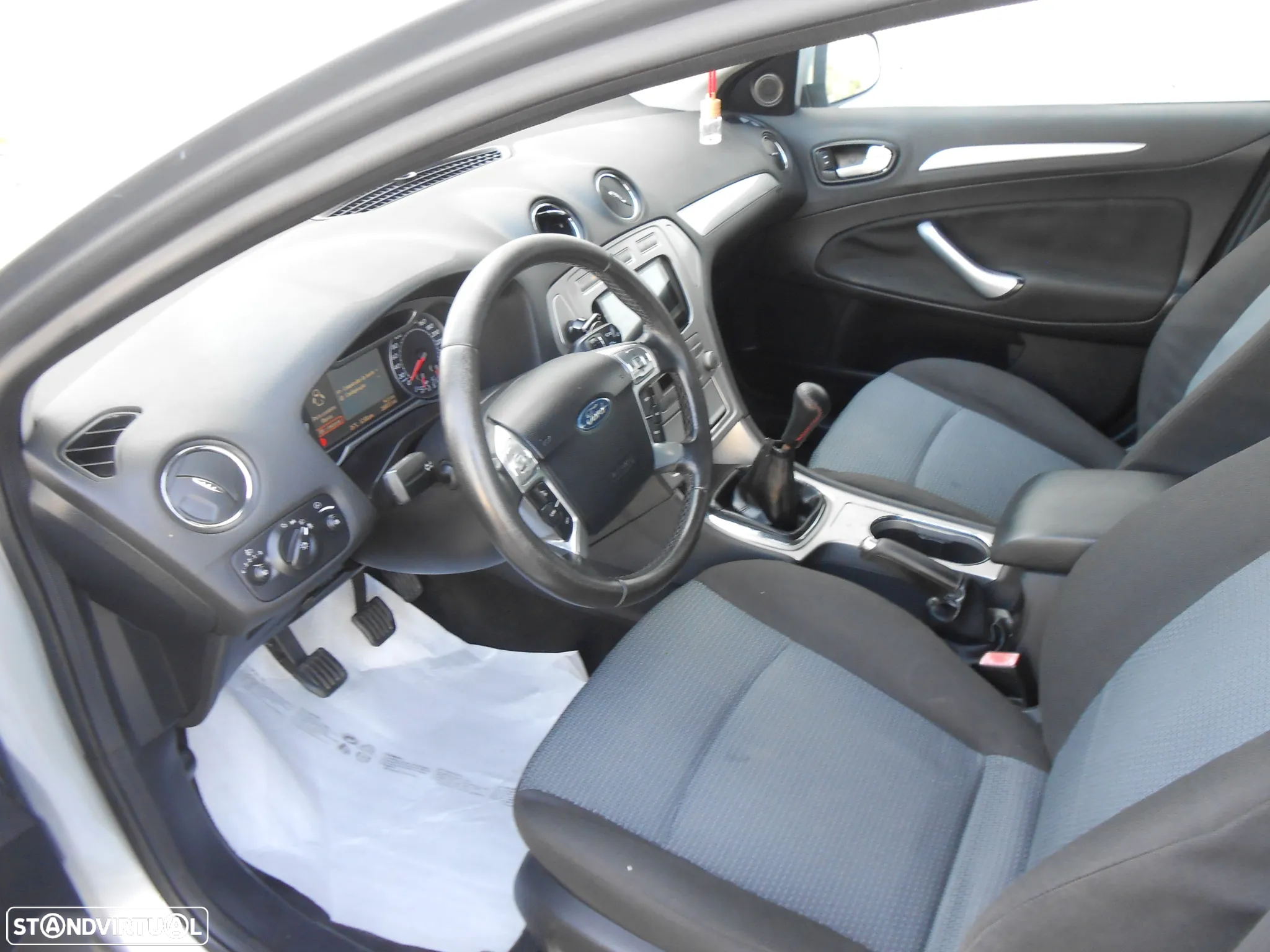 Ford Mondeo SW 1.8 TDCi ECOnetic - 15