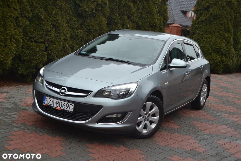 Opel Astra 1.6 Cosmo - 1