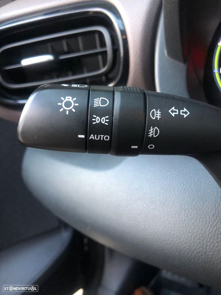 Toyota Yaris Cross 1.5 HDF Square Collection - 33