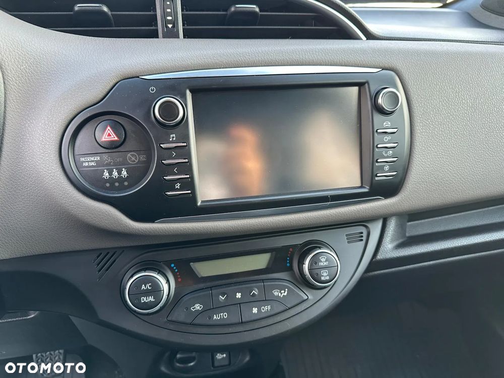 Toyota Yaris 1.5 Selection - 13