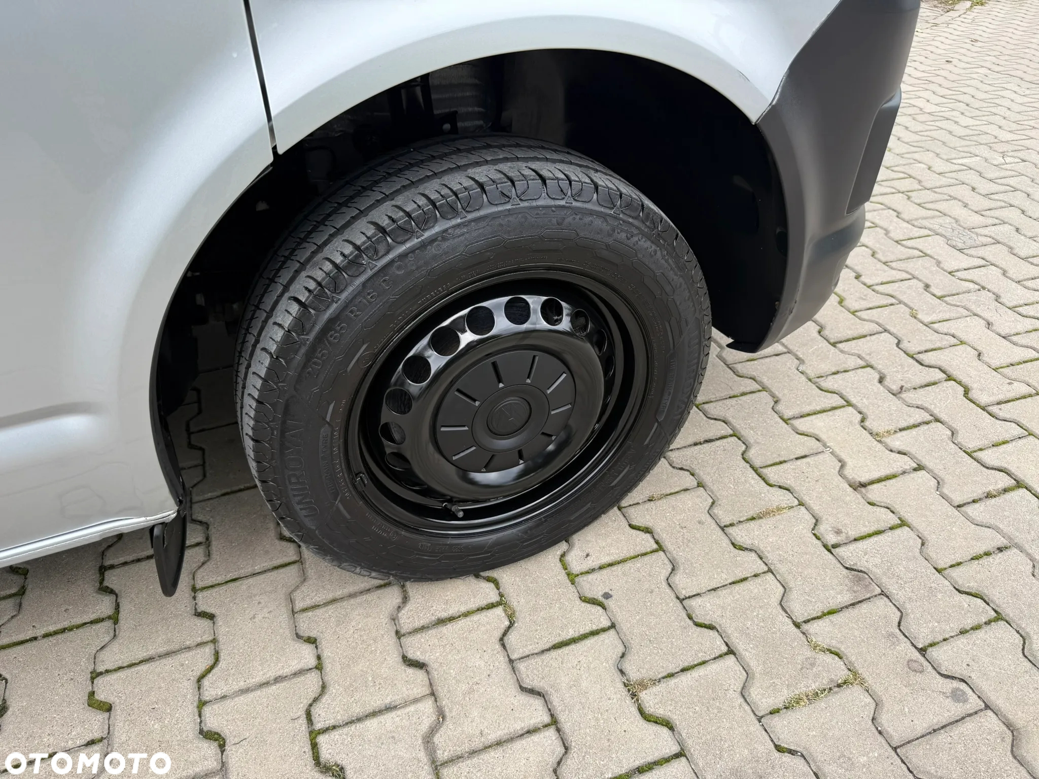 Volkswagen TRANSPORTER 2,0 TDI 102KM L2 DŁUGI NAWIGACJA / KLIMATYZACJA - 20