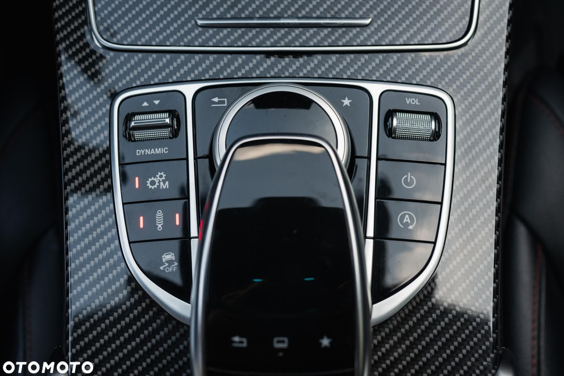 Mercedes-Benz Klasa C 450 AMG 4-Matic 7G-TRONIC - 23