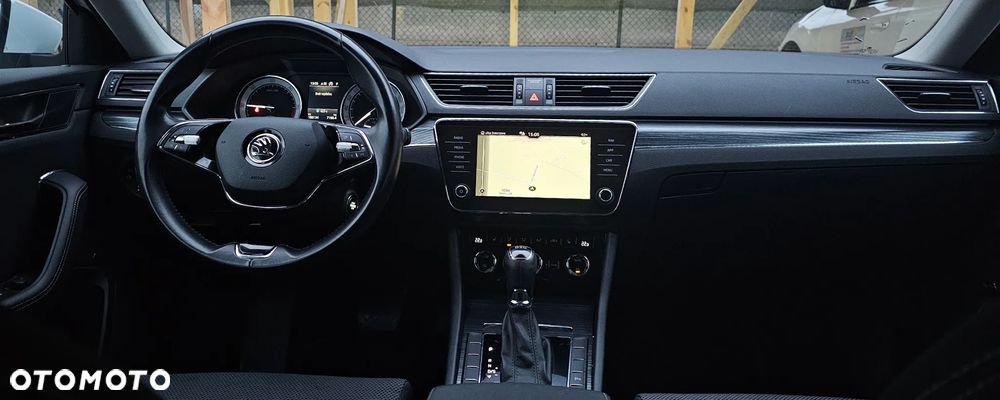 Skoda Superb 2.0 TDI DSG Premium Edition - 21