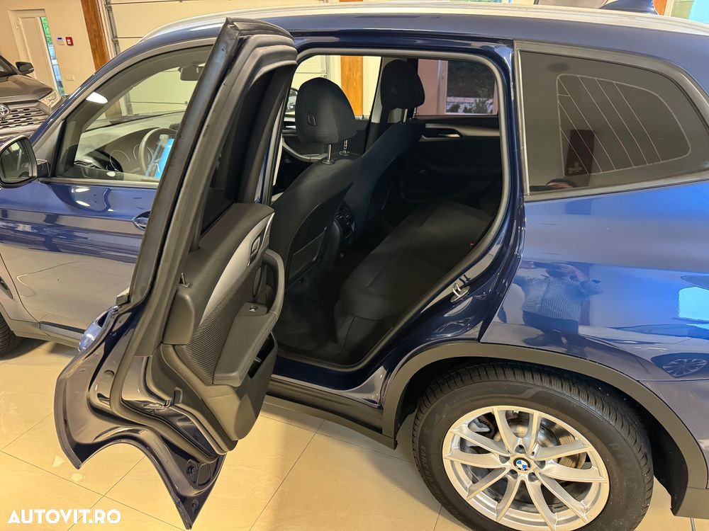 BMW X3 xDrive20d Aut. Advantage - 9