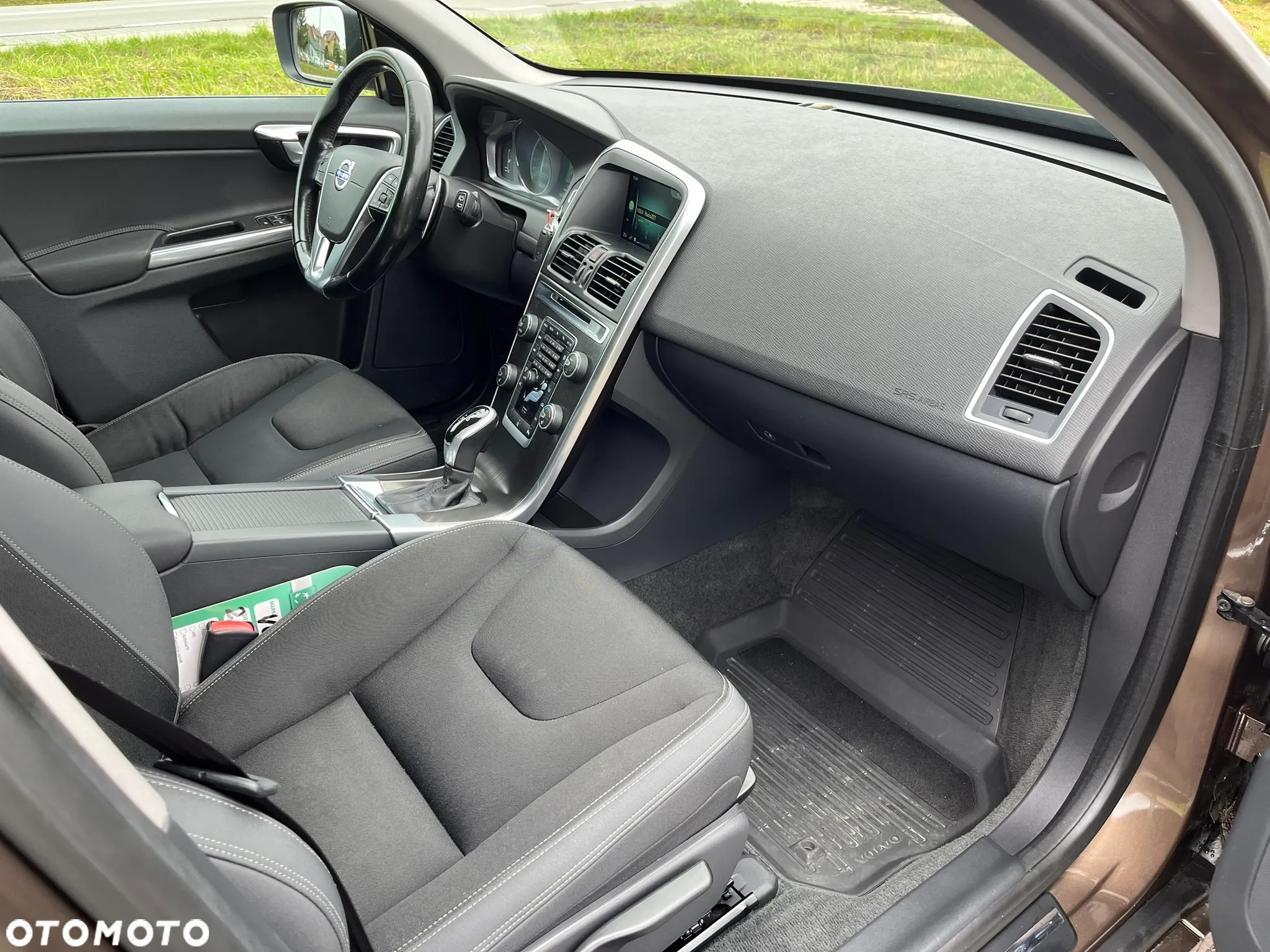 Volvo XC 60 D4 Drive-E Momentum - 11