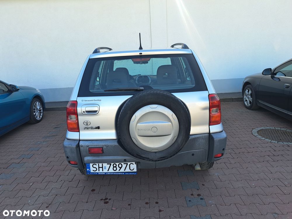 Toyota RAV4 2.0 D-4D 4x4 - 6