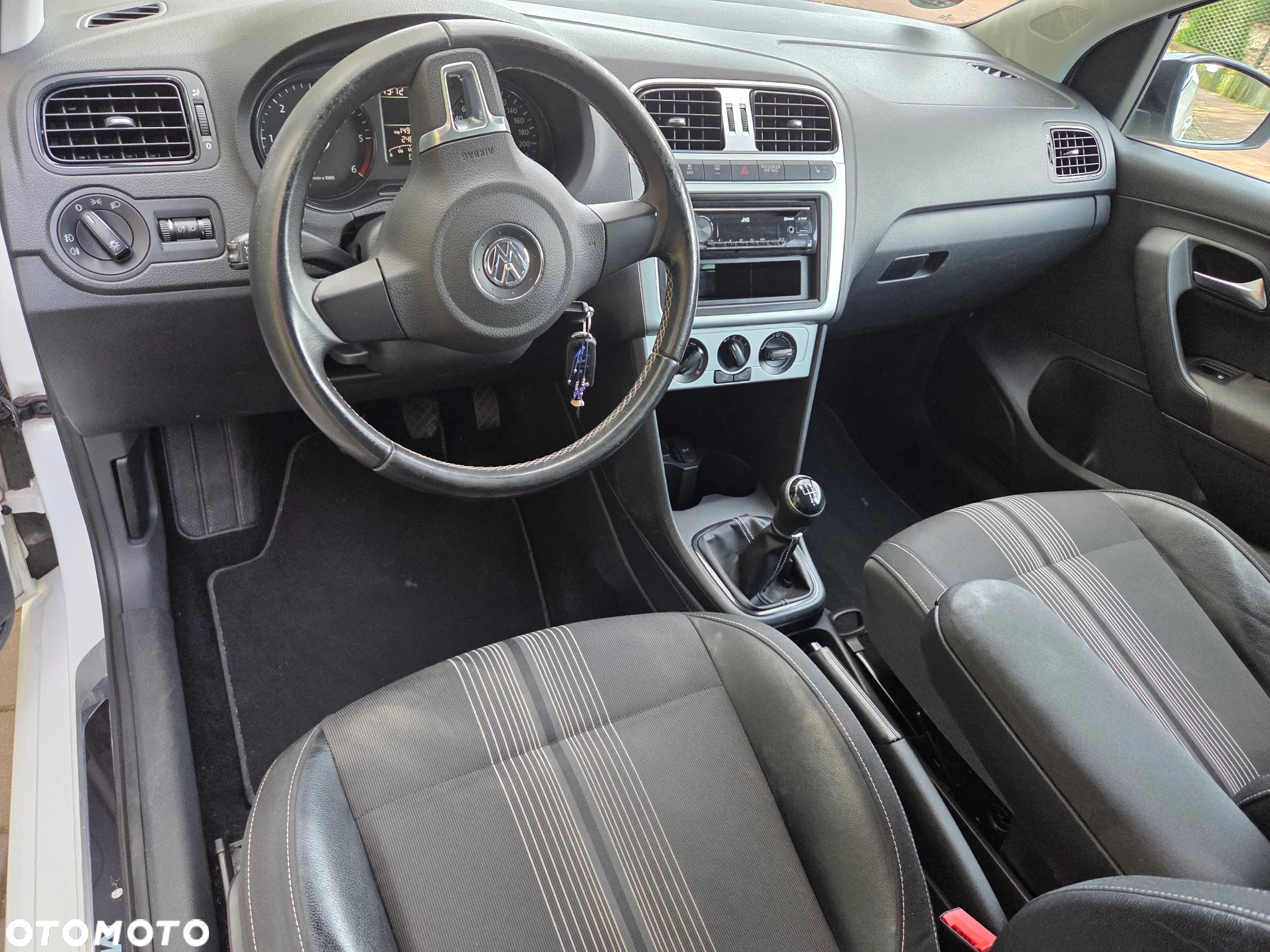 Volkswagen Polo - 8
