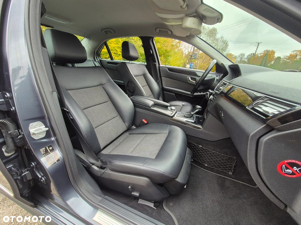 Mercedes-Benz Klasa E 200 CGI BlueEFFICIENCY Automatik Avantgarde - 29