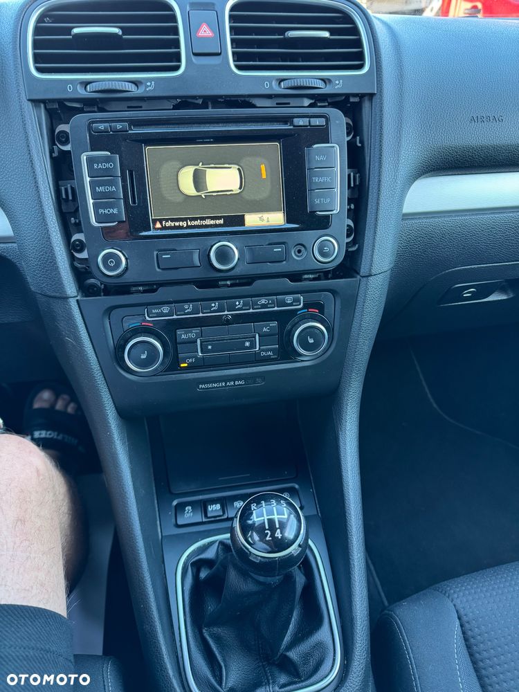 Volkswagen Golf - 34
