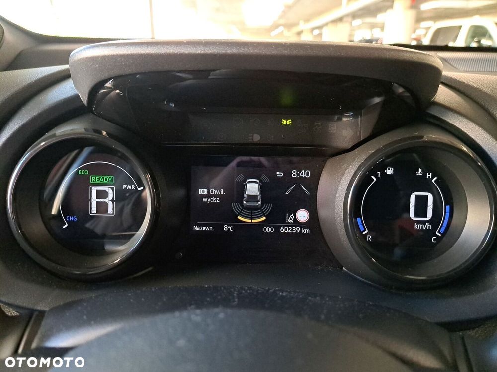 Toyota Yaris Hybrid 1.5 Executive - 35