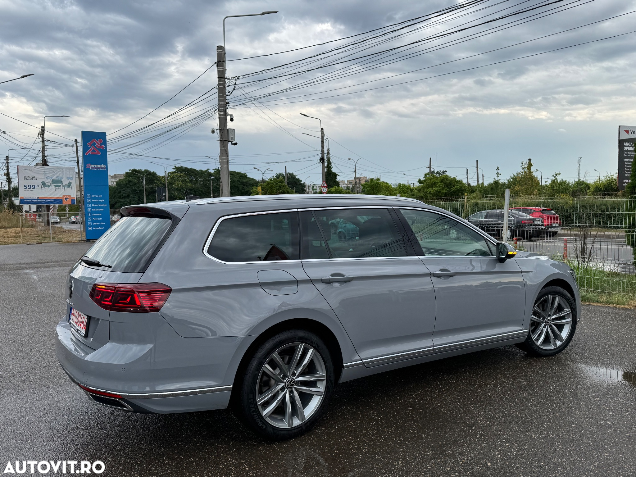 Volkswagen Passat Variant 2.0 TDI SCR DSG Elegance - 21