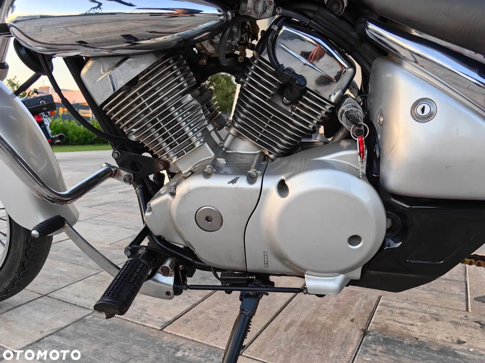 Suzuki Intruder - 10
