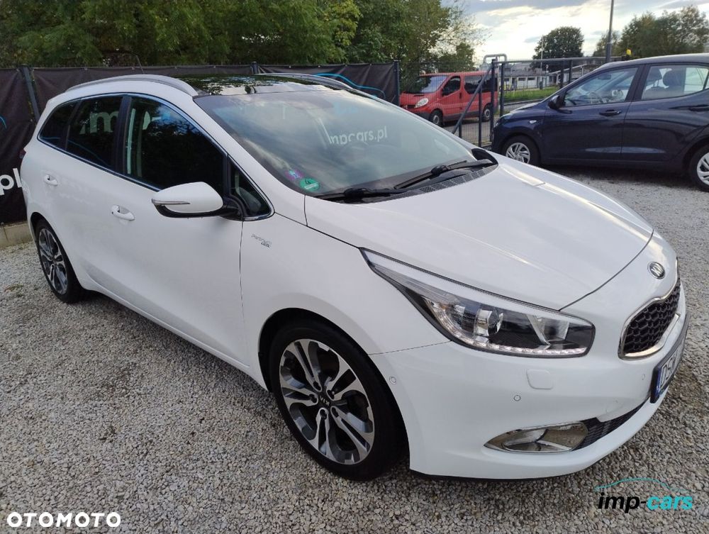 Kia Ceed - 8