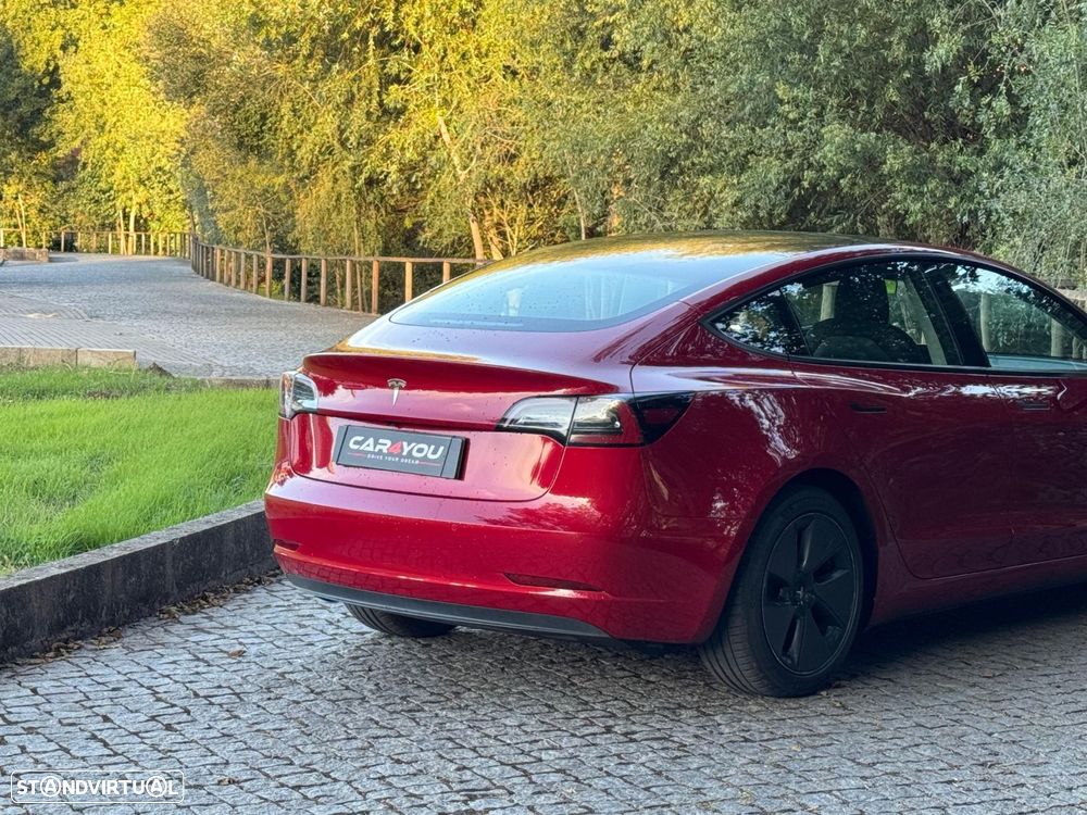 Tesla Model 3 - 5