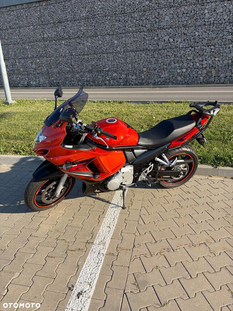 Suzuki GSX - 2