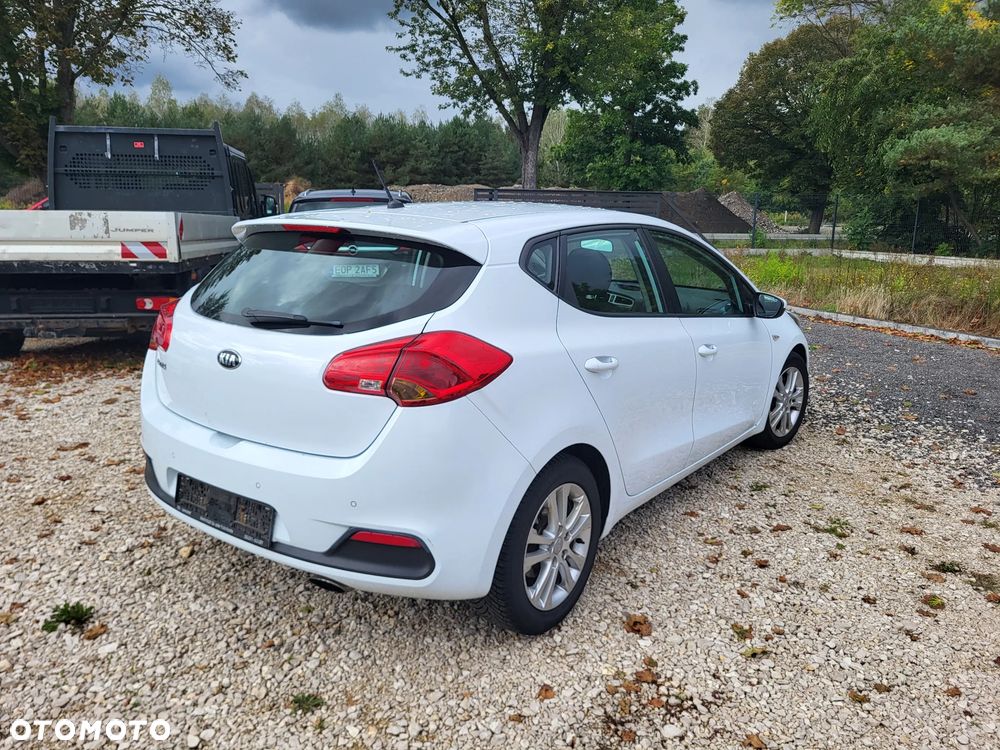 Kia Ceed 1.4 CVVT Attract - 21