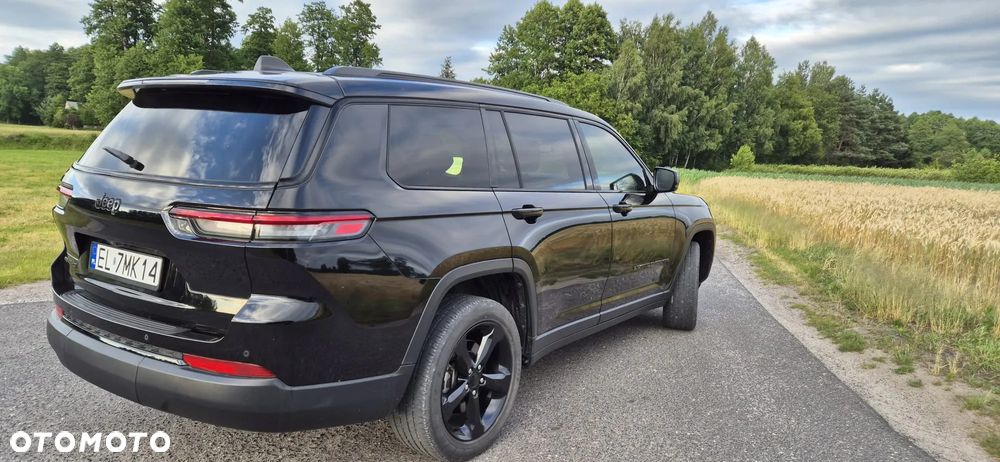 Jeep Grand Cherokee - 17