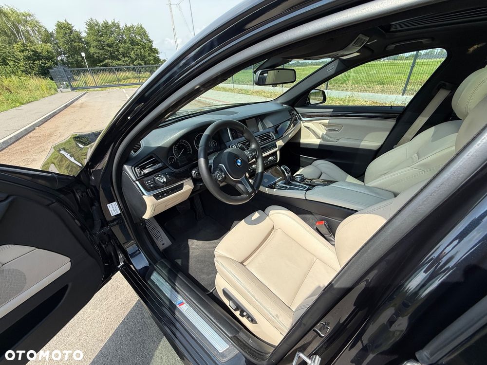 BMW Seria 5 530d xDrive - 11