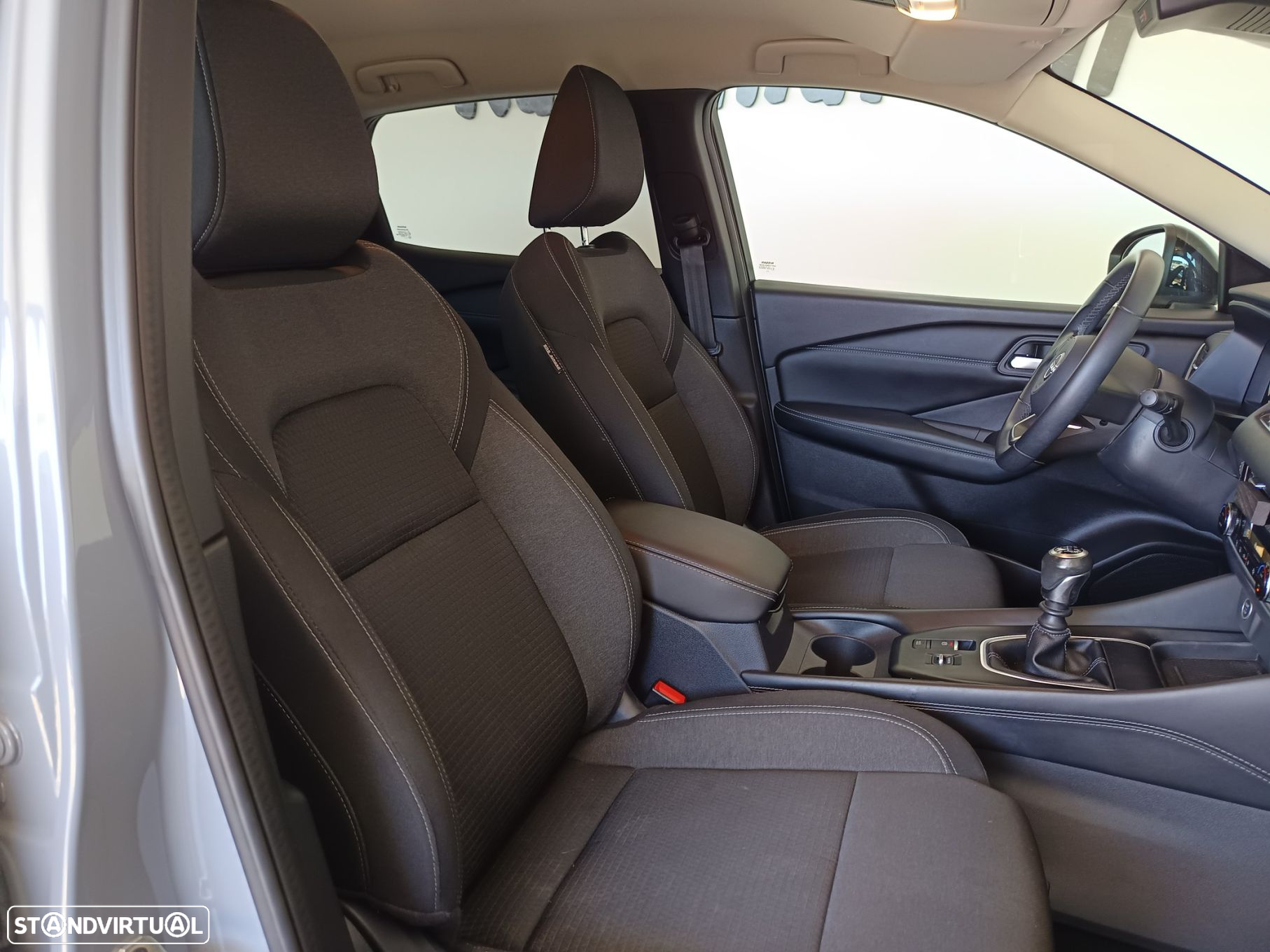 Nissan Qashqai 1.3 DIG-T N-Connecta - 34