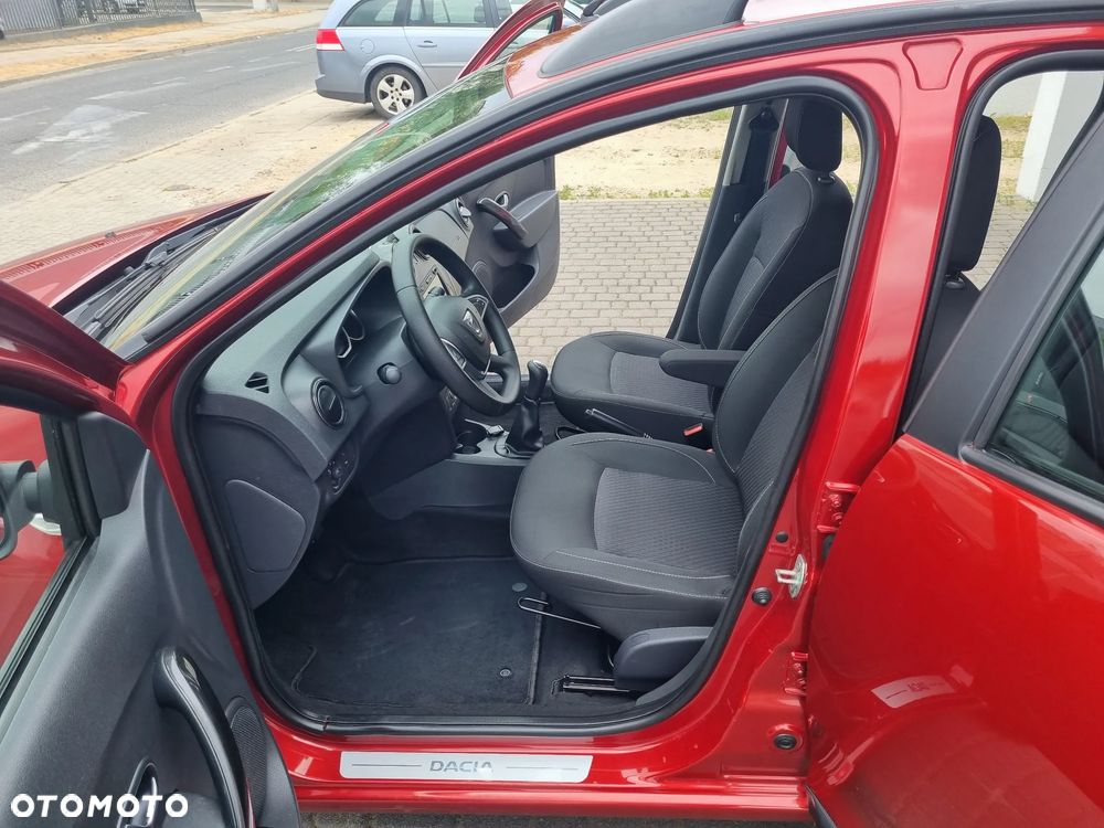 Dacia Logan SCe 75 Essential - 5