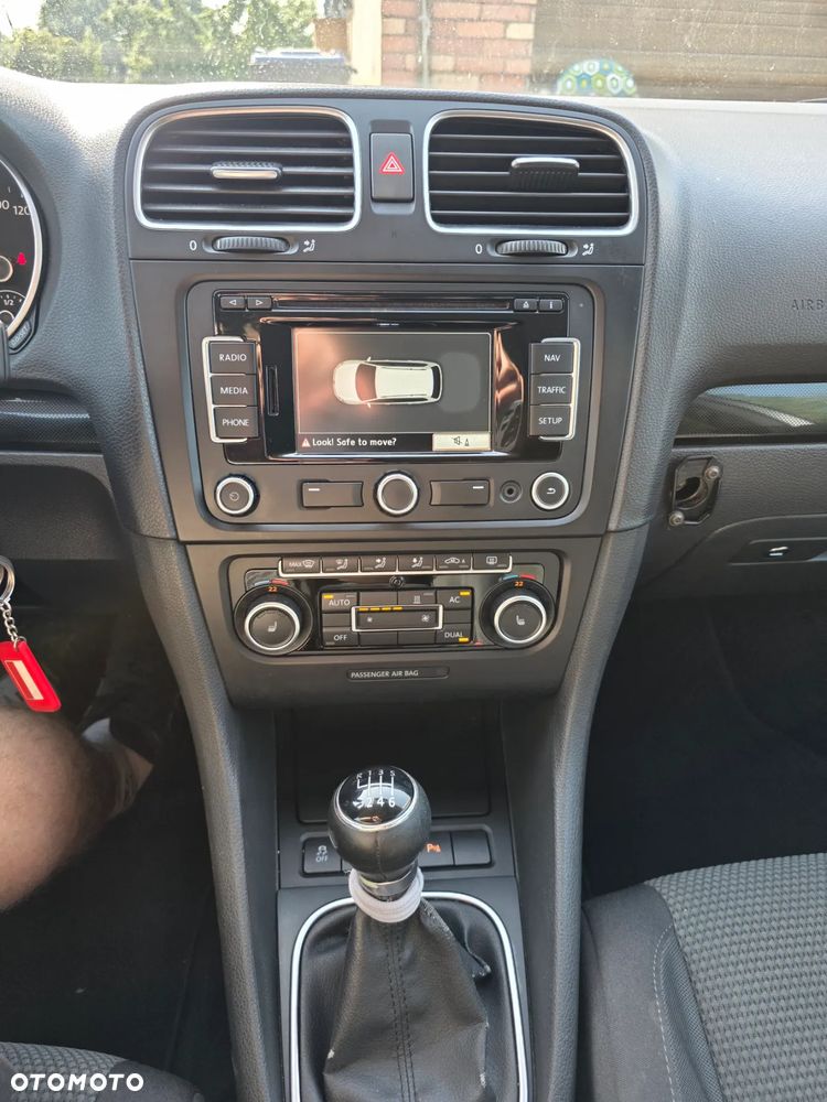 Volkswagen Golf VI 2.0 TDI Comfortline - 12