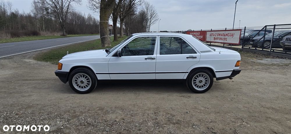 Mercedes-Benz 280 - 1