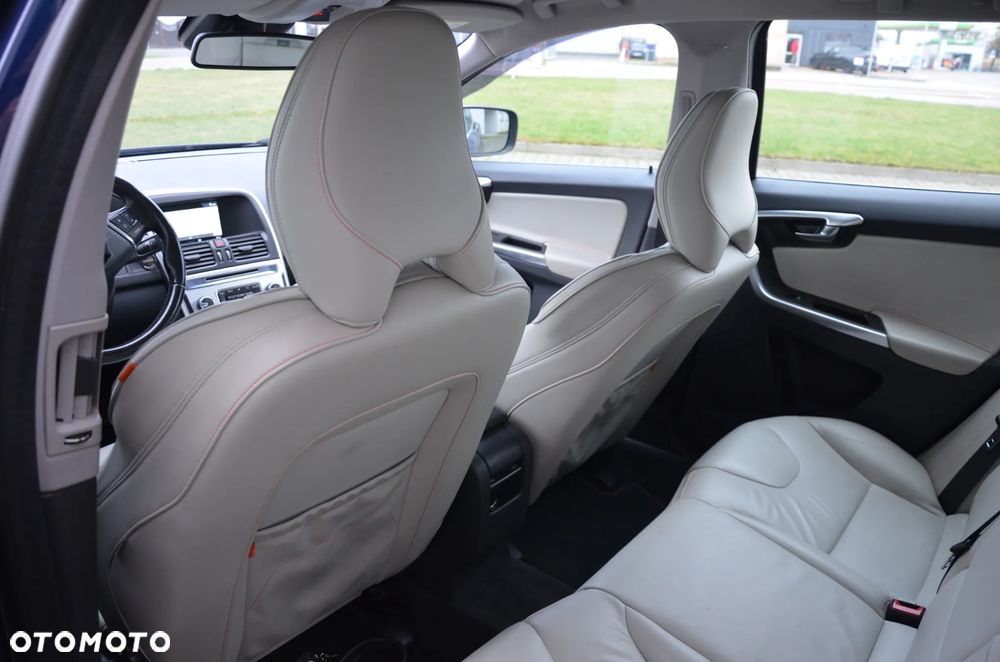 Volvo XC 60 D3 Ocean Race - 15